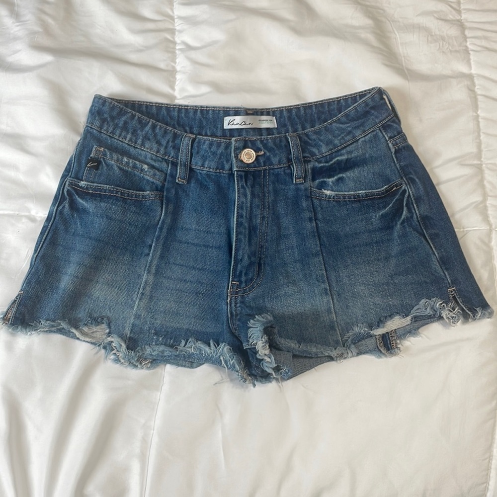 KanCan shorts size 26!